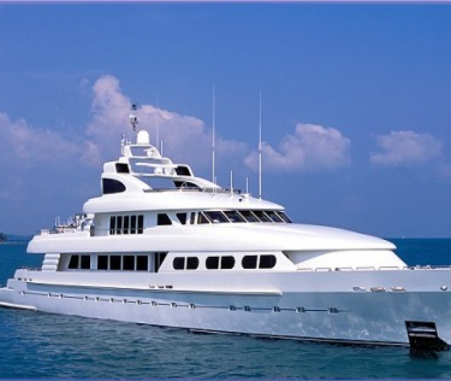 Megayacht Insurance from Marine Underwriters